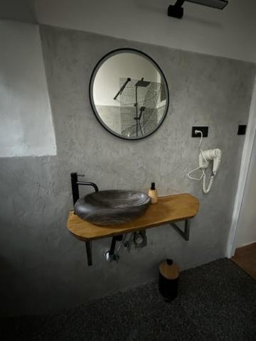 Apartman Lucian ปราก ภายนอก รูปภาพ